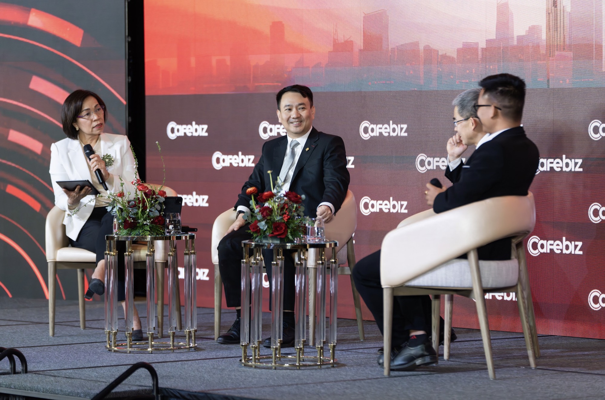 “Nghĩ Lớn – Làm Chuẩn” hay “Nghĩ Chuẩn – Làm Lớn”: Câu hỏi buộc CEO phải soi lại giới hạn của chính mình